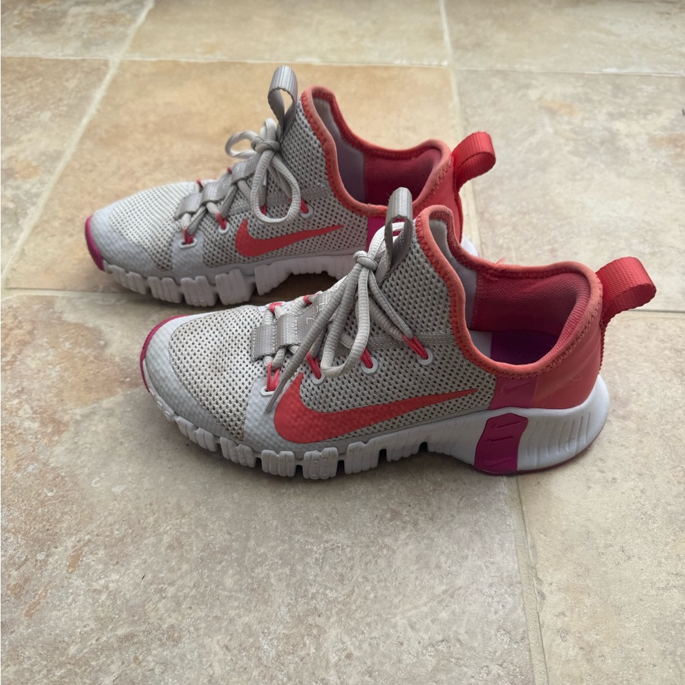 Nike  Metcon Athletic Sneakers women’s size 7 - Picture 3 of 5